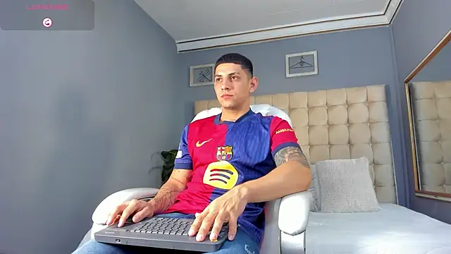 Alex cute77 online show from 23, 9, 2025