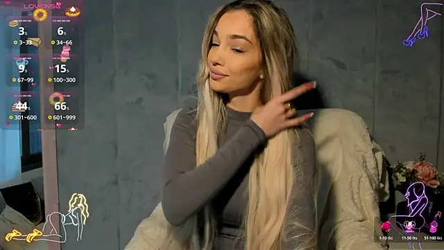 Snapshot of Sassy_Teen chatting on 5, 11, 2025 Sassy Teen online show from 5, 11, 2025