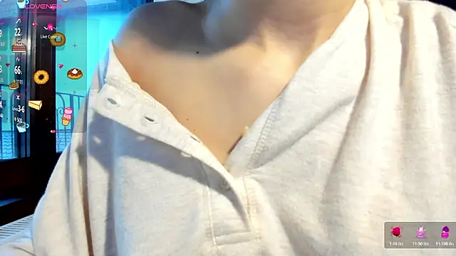 Snapshot of Sassy_Teen chatting on 9, 2, 2026 Sassy Teen online show from 9, 2, 2026