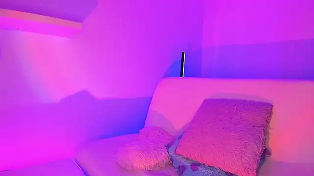 Snapshot of Gloomydoll chatting on 19, 2, 2025 Gloomydoll online show from 19, 2, 2025