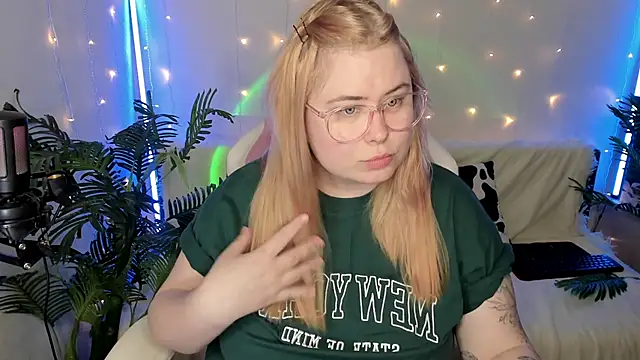 Akemi BBW online show from 17, 1, 2025