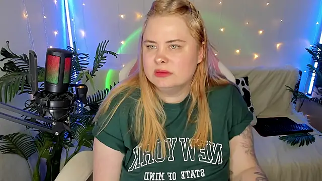 Akemi BBW online show from 17, 1, 2025