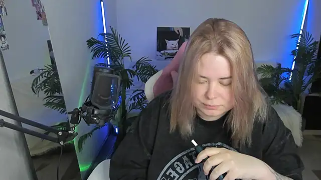 Akemi BBW online show from 28, 2, 2025