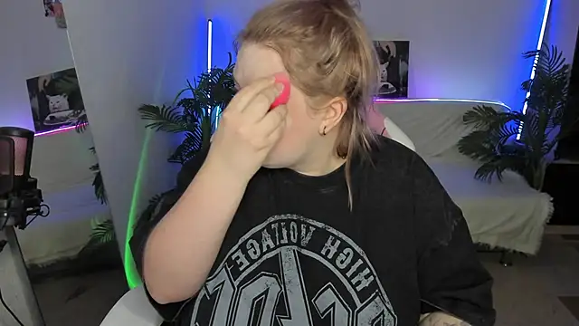 Akemi BBW online show from 7, 3, 2025