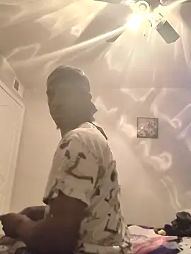 Snapshot of icyMike43 chatting on 16, 2, 2026 icyMike43 online show from 16, 2, 2026