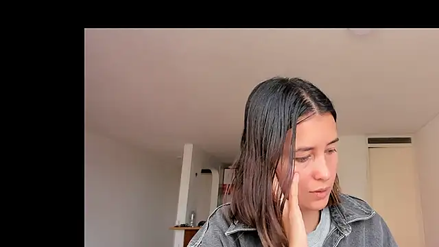 zoe jeane beker online show from 9, 2, 2025