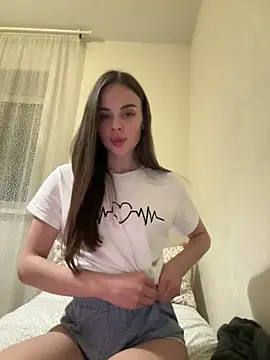 Snapshot of KristenSayles chatting on 5, 12, 2024 KristenSayles online show from 5, 12, 2024