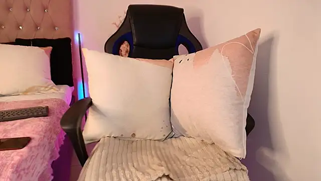 Katy Van online show from 1, 3, 2025