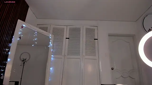 AdammClark1 online show from 13, 12, 2024