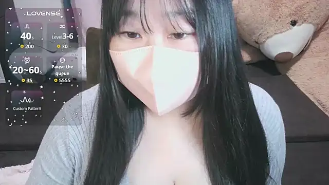 Snapshot of yuinyan3150 chatting on 7, 2, 2026 yuinyan3150 online show from 7, 2, 2026