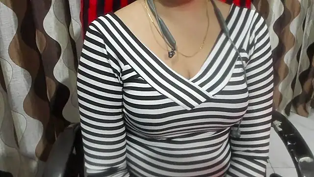 Snapshot of Kaur_Jannat chatting on 3, 2, 2026 Kaur Jannat online show from 3, 2, 2026