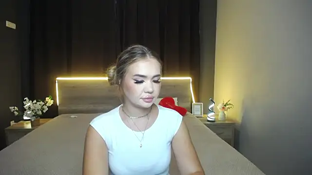 Snapshot of StacyYellig chatting on 14, 7, 2026 StacyYellig online show from 14, 7, 2026