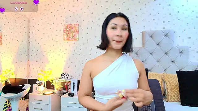 Snapshot of JulietaReyess chatting on 25, 4, 2026 JulietaReyess online show from 25, 4, 2026