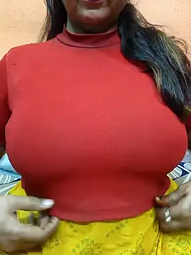 CUTE SOPHIA- online show from 24, 2, 2025