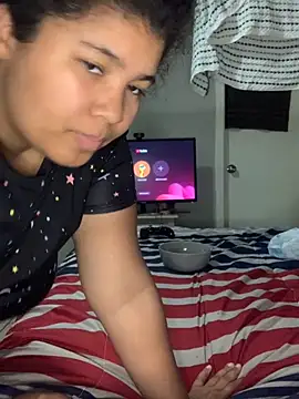 KittyLoroi online show from 29, 10, 2025