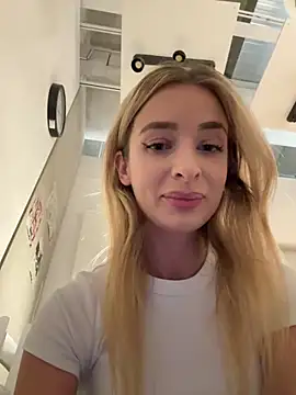 EvieEvans online show from 13, 12, 2024