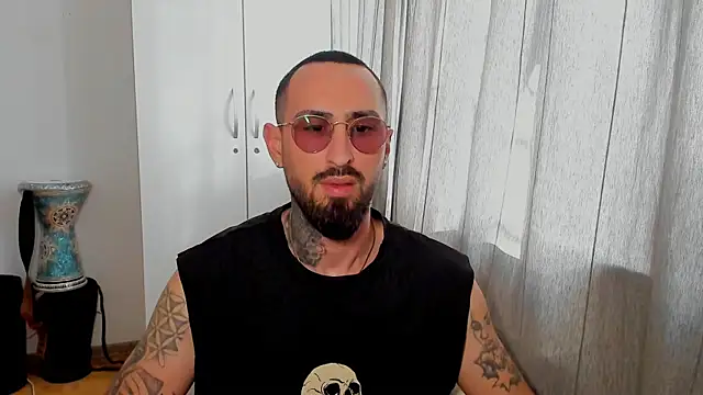 Snapshot of Baddfuckerr chatting on 20, 1, 2025 Baddfuckerr online show from 20, 1, 2025