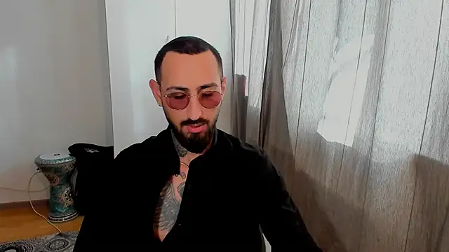 Snapshot of Baddfuckerr chatting on 28, 1, 2025 Baddfuckerr online show from 28, 1, 2025