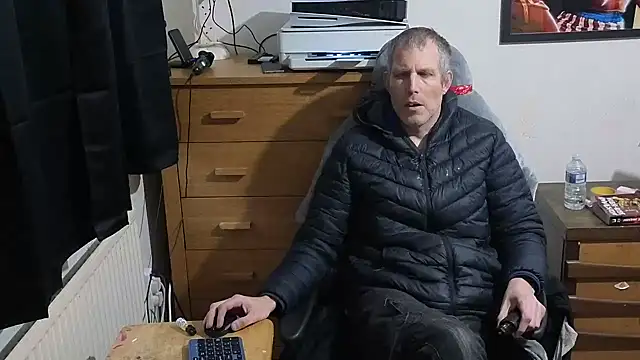 tall guy323 online show from 22, 1, 2025