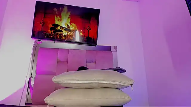 emily lady20 online show from 18, 2, 2025