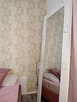 Snapshot of Bella_Fior chatting on 10, 3, 2026 Bella Fior online show from 10, 3, 2026