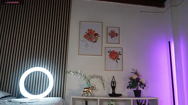 LillyDolls23 online show from 14, 4, 2026