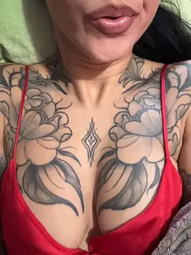 Nadiasexy online show from 6, 3, 2026