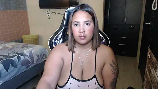 Snapshot of KathyHardcore69 chatting on 4, 5, 2026 KathyHardcore69 online show from 4, 5, 2026