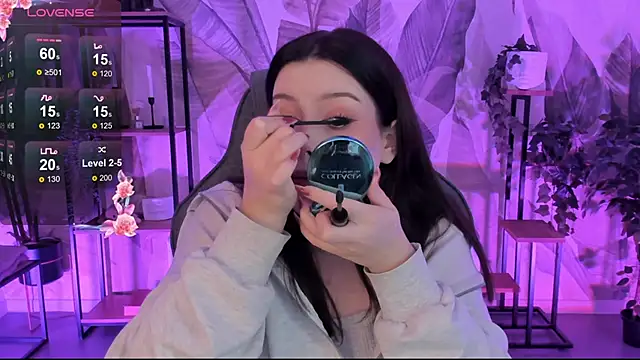 CoralineKeyns online show from 20, 9, 2025