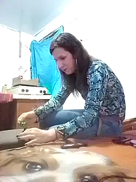 Cameron puppy online show from 15, 3, 2025