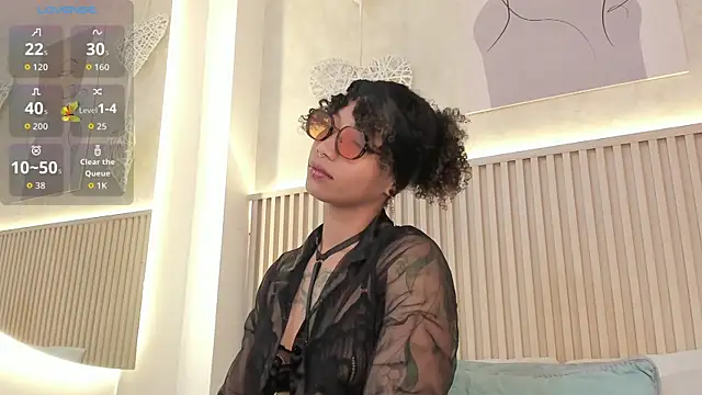 Snapshot of daiana_curly chatting on 4, 5, 2026 daiana curly online show from 4, 5, 2026