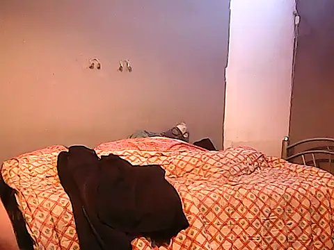 twinkerbell344 online show from 14, 4, 2026