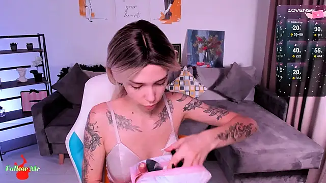 LeylaNoiry online show from 18, 12, 2024