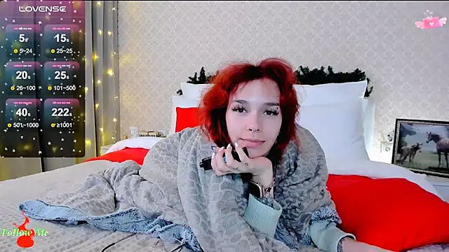 LeylaNoiry online show from 2, 1, 2025