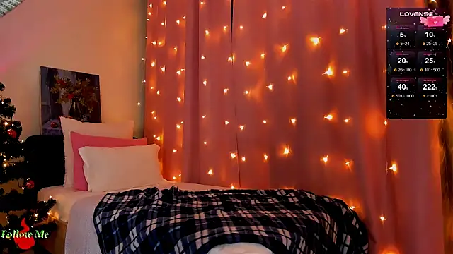 LeylaNoiry online show from 3, 1, 2025