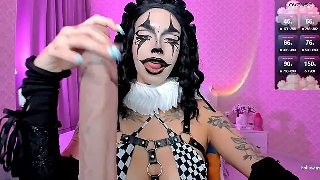 LeylaNoiry online show from 2, 12, 2025