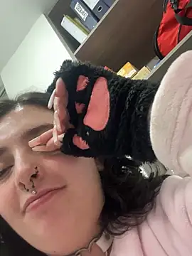 Sachi Meow online show from 15, 2, 2025