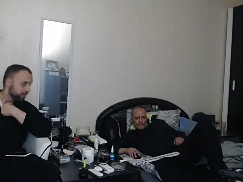 Snapshot of Terizizz chatting on 12, 4, 2026 Terizizz online show from 12, 4, 2026