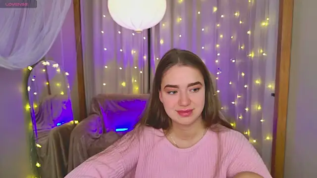 LovelyJessie online show from 4, 1, 2025