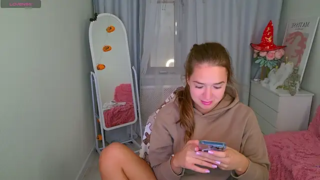 LovelyJessie online show from 15, 10, 2025