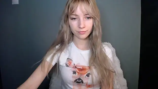 LuciaYoung online show from 13, 1, 2026