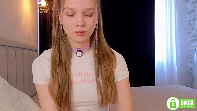 Snapshot of CutieBeauty chatting on 28, 9, 2025 CutieBeauty online show from 28, 9, 2025