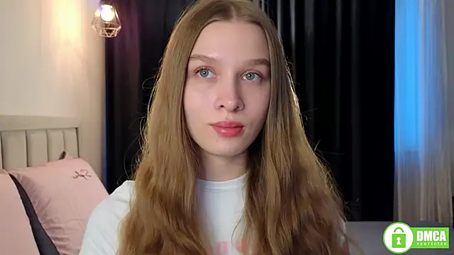 Snapshot of CutieBeauty chatting on 3, 12, 2025 CutieBeauty online show from 3, 12, 2025