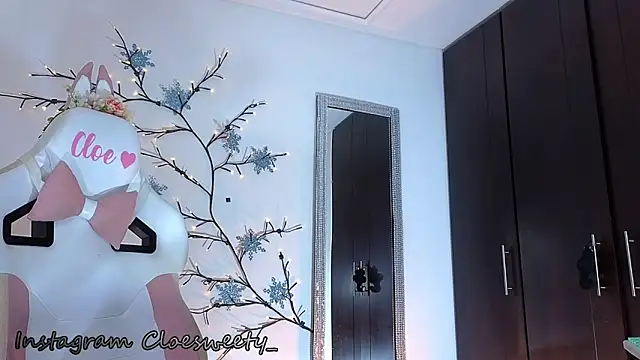 Snapshot of Cloesweety chatting on 25, 12, 2024 Cloesweety online show from 25, 12, 2024