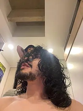 Snapshot of aangie__uwu chatting on 3, 11, 2025 aangie uwu online show from 3, 11, 2025