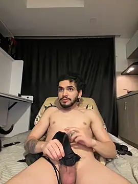 Snapshot of aangie__uwu chatting on 21, 11, 2025 aangie uwu online show from 21, 11, 2025