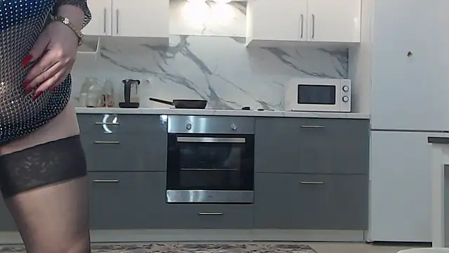 V-Alice online show from 9, 11, 2025