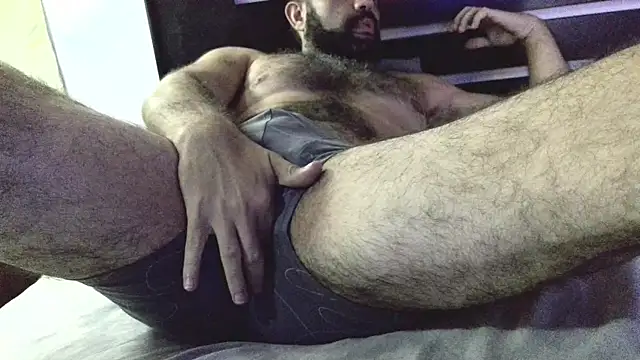 machoathome online show from 17, 3, 2025