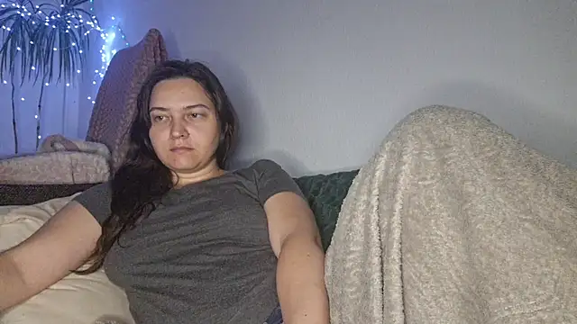 Snapshot of Cyndee_Winter chatting on 14, 10, 2025 Cyndee Winter online show from 14, 10, 2025