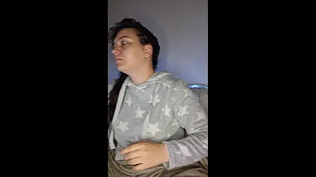 Snapshot of Cyndee_Winter chatting on 28, 10, 2025 Cyndee Winter online show from 28, 10, 2025